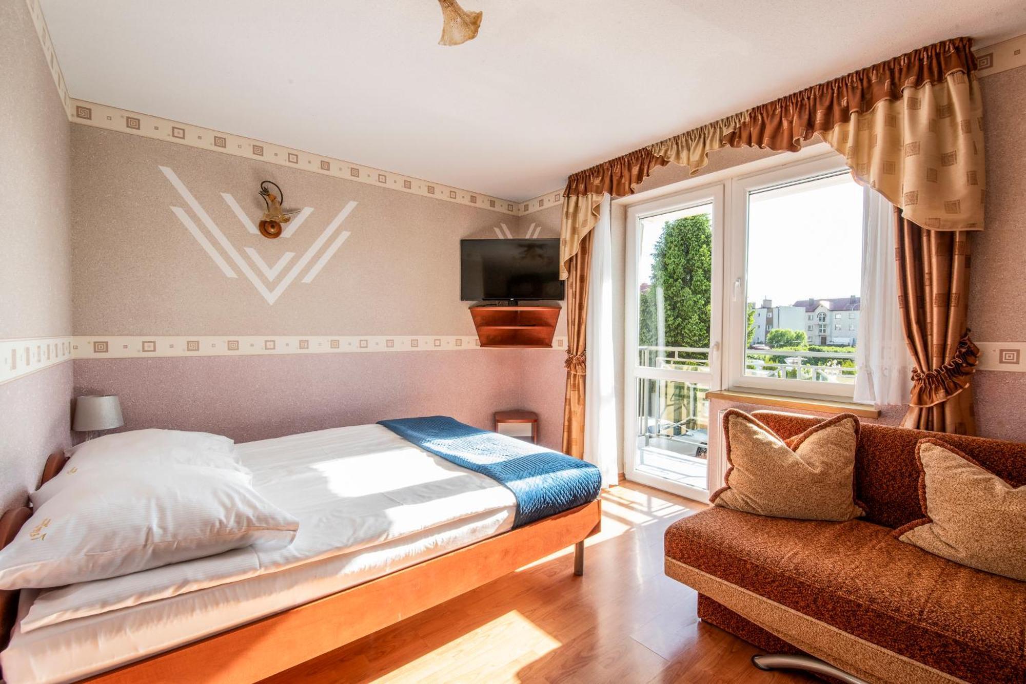 Villa Dora Mielno  Buitenkant foto