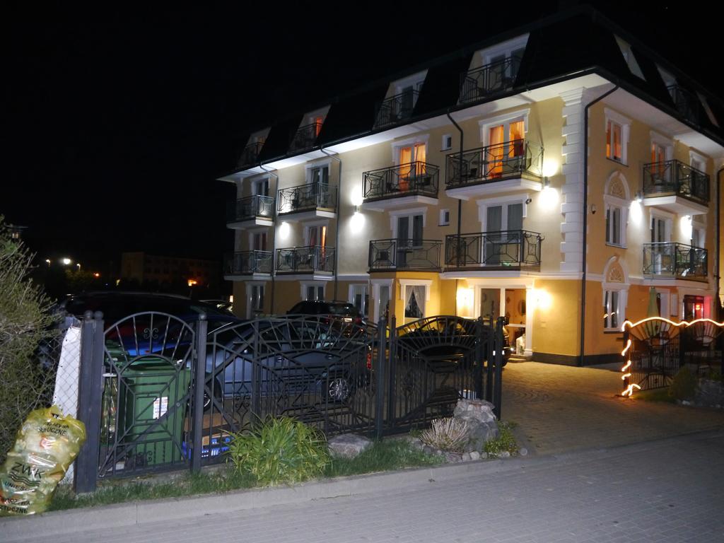 Villa Dora Mielno  Buitenkant foto